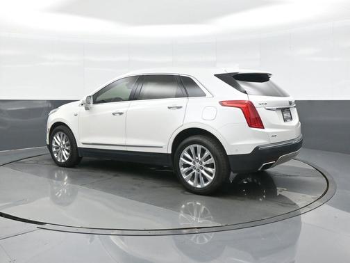 2017 Cadillac XT5 Platinum