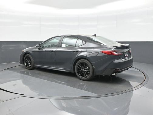 Underground 2026 Toyota Camry SE