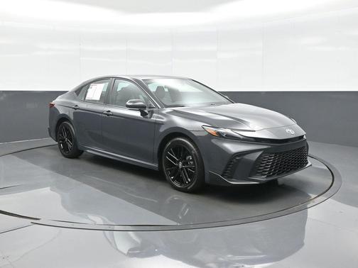 Underground 2026 Toyota Camry SE