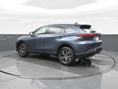 2022 Toyota Venza LE