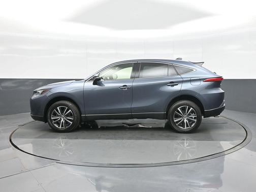 2022 Toyota Venza LE