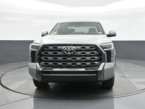 2026 Toyota Tundra Hybrid Platinum