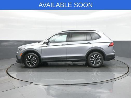 Pyrite Silver Metallic 2022 Volkswagen Tiguan 2.0T S