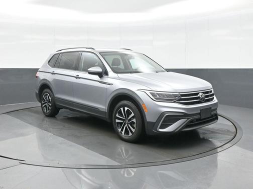 Pyrite Silver Metallic 2022 Volkswagen Tiguan 2.0T S