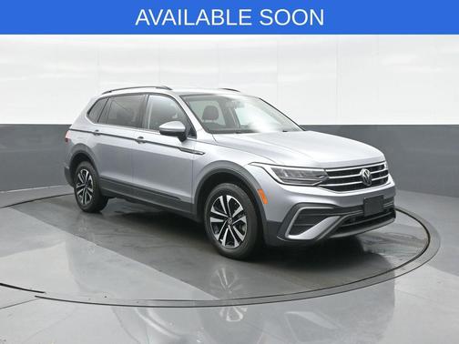 Pyrite Silver Metallic 2022 Volkswagen Tiguan 2.0T S