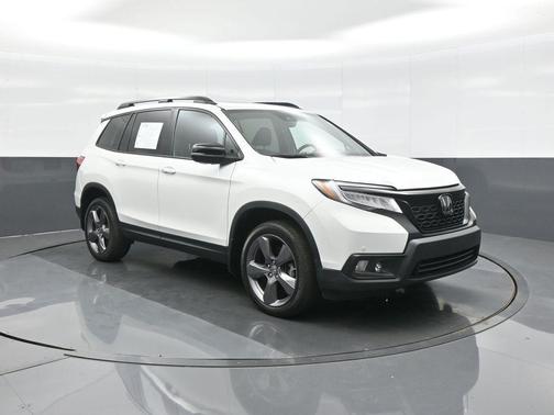 Platinum White Pearl 2021 Honda Passport AWD Touring