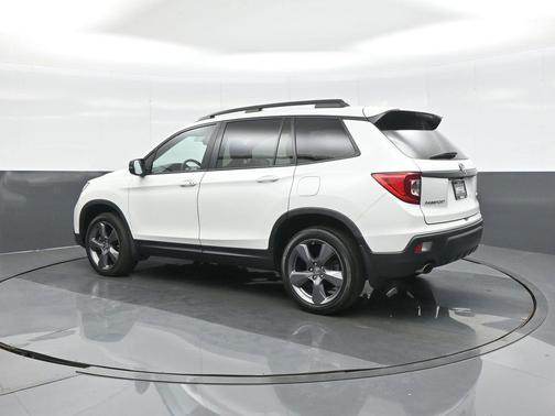 Platinum White Pearl 2021 Honda Passport AWD Touring