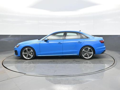 2021 Audi A4 45 S line Premium Plus