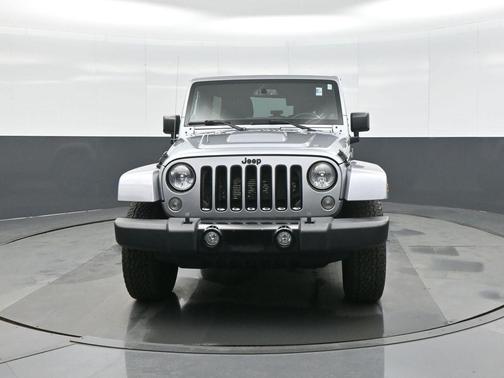 2014 Jeep Wrangler Unlimited Polar Edition