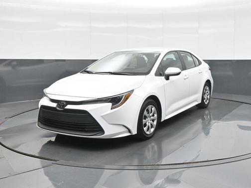 Ice 2025 Toyota Corolla LE