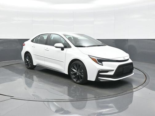 Ice Cap 2024 Toyota Corolla SE