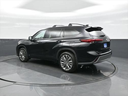 2020 Toyota Highlander Hybrid Platinum