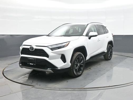 2025 Toyota RAV4 Hybrid SE
