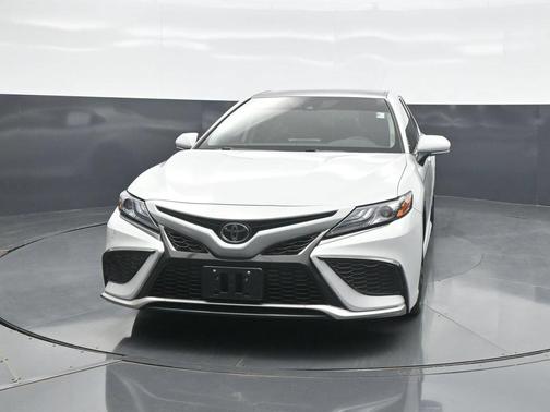 Ice Edge 2022 Toyota Camry XSE