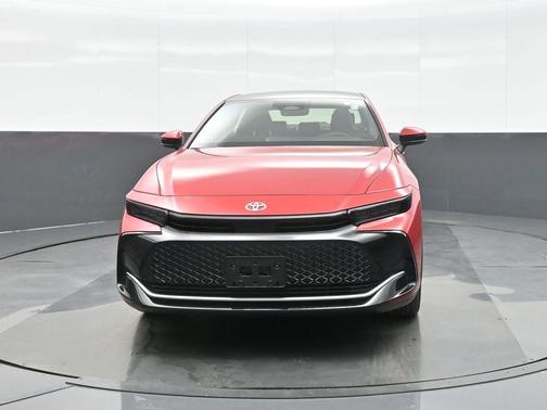 2023 Toyota Crown Platinum