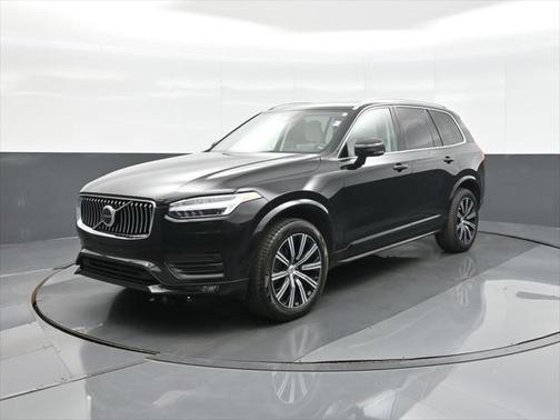 2023 Volvo XC90 B5 Core
