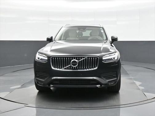 2023 Volvo XC90 B5 Core