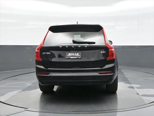 2023 Volvo XC90 B5 Core