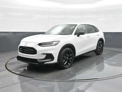 Platinum White Pearl 2024 Honda HR-V Sport