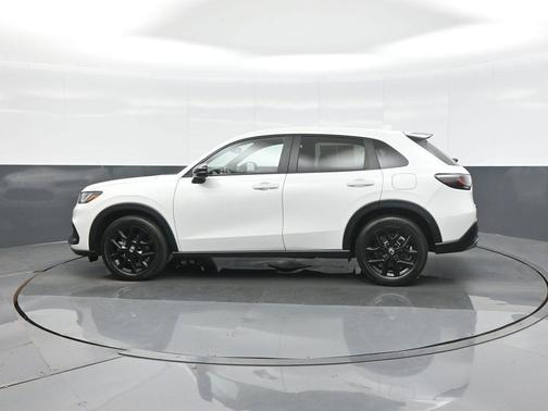 Platinum White Pearl 2024 Honda HR-V Sport