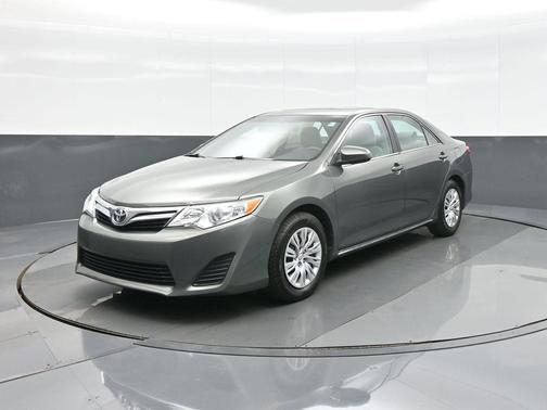 2013 Toyota Camry LE