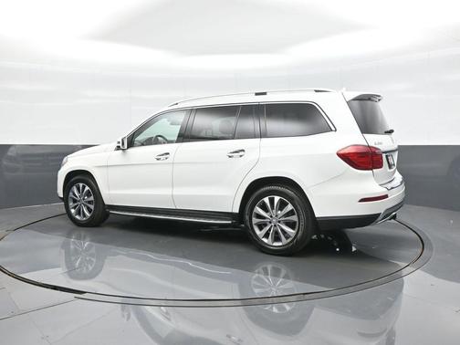 White 2015 Mercedes-Benz GL-Class 4MATIC