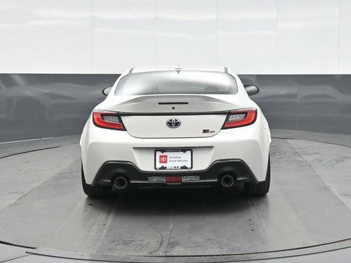 2025 Toyota GR86 Premium