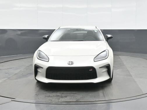 2025 Toyota GR86 Premium