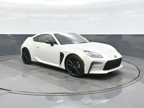 Halo 2025 Toyota GR86 Premium