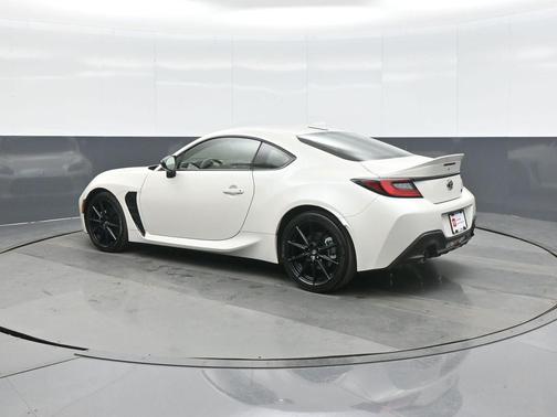 2025 Toyota GR86 Premium