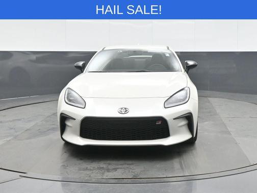 2025 Toyota GR86 Premium