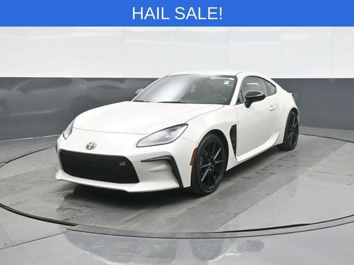 2025 Toyota GR86 Premium