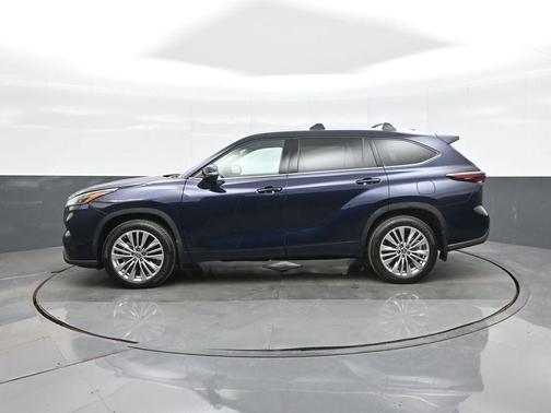2025 Toyota Highlander Platinum