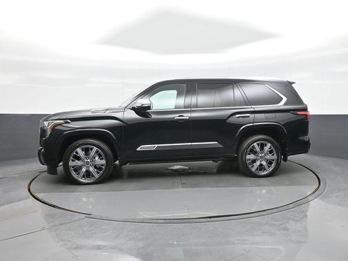 2024 Toyota Sequoia Capstone