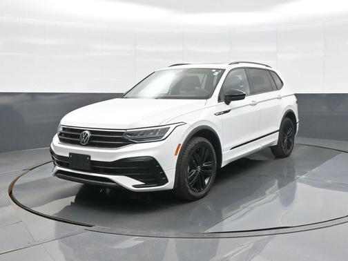 2022 Volkswagen Tiguan 2.0T SE R-Line Black 4MOTION