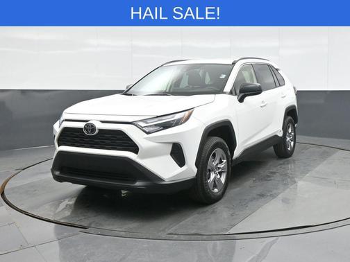 2025 Toyota RAV4 Hybrid LE