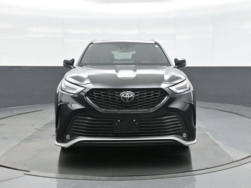 2025 Toyota Highlander XSE