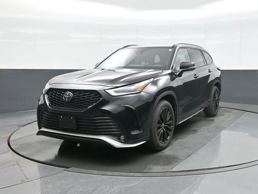 2025 Toyota Highlander XSE