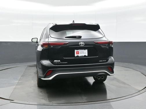 2025 Toyota Highlander XSE