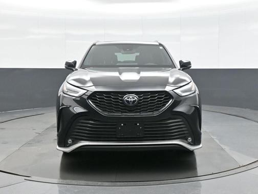 2025 Toyota Highlander XSE