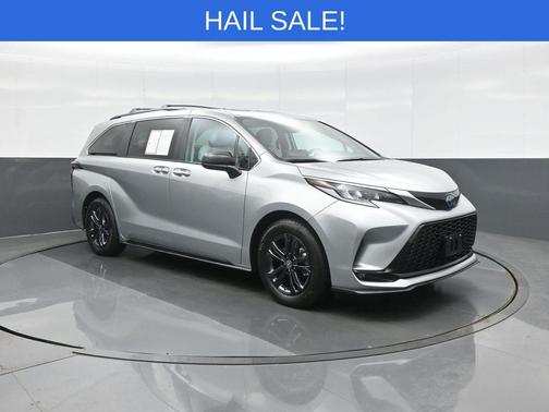 2024 Toyota Sienna XSE 7 Passenger