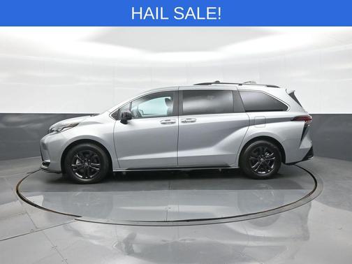 2024 Toyota Sienna XSE 7 Passenger