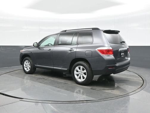 2013 Toyota Highlander SE