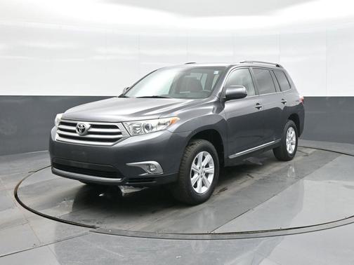 2013 Toyota Highlander SE
