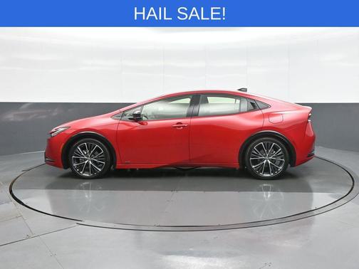 2025 Toyota Prius XLE