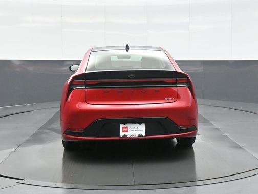 2025 Toyota Prius XLE