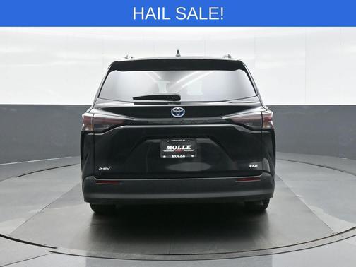 2025 Toyota Sienna XLE