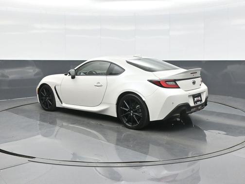 2023 Toyota GR86 Premium