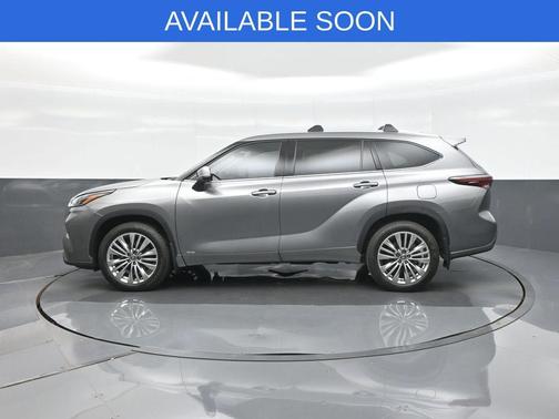 Heavy Metal 2026 Toyota Highlander Hybrid Platinum