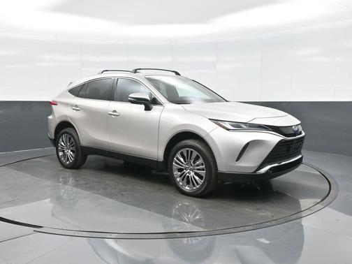 2023 Toyota Venza XLE